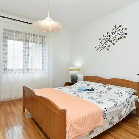 Vilim 2226 * Pula