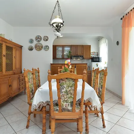 Vilim 2226 Apartman Póla